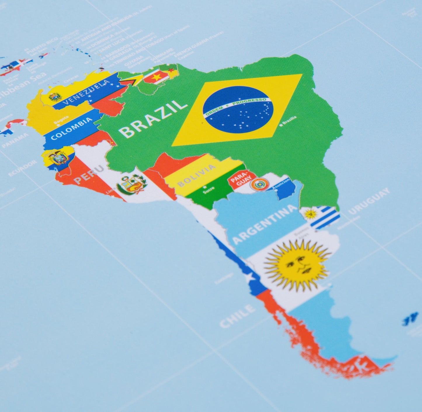 Scratch Off World Map Flags (68 x 48 cm)